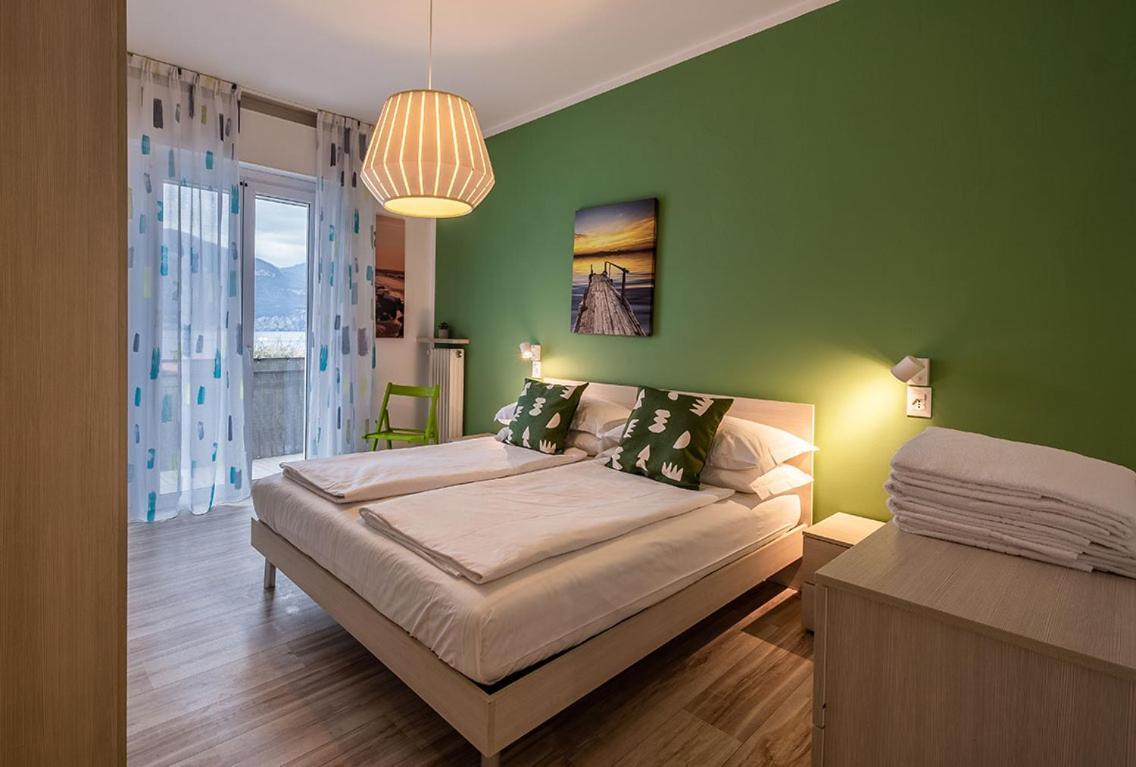 Lake View With Aircon - 5 Minutes From The Beach! Brenzone sul Garda Exterior foto