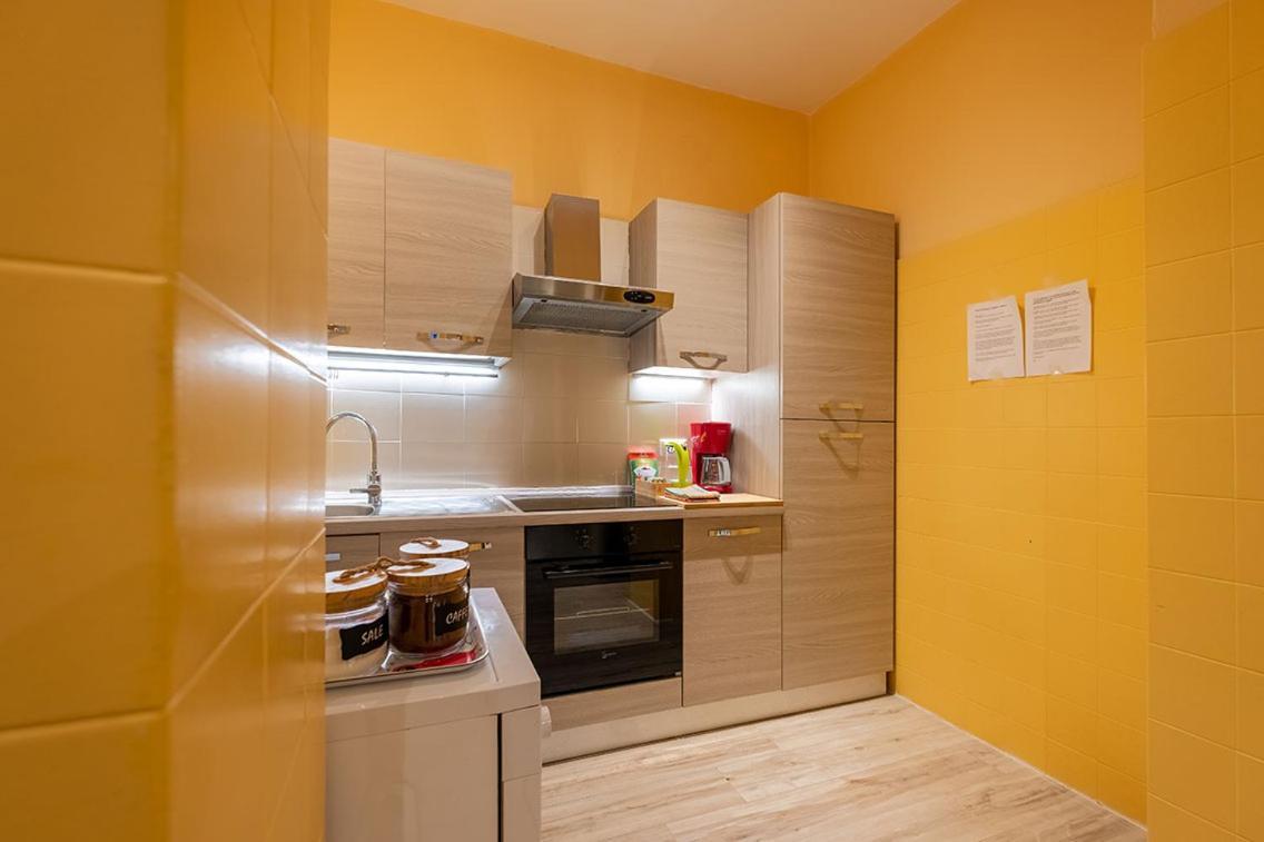 Lake View With Aircon - 5 Minutes From The Beach! Brenzone sul Garda Exterior foto