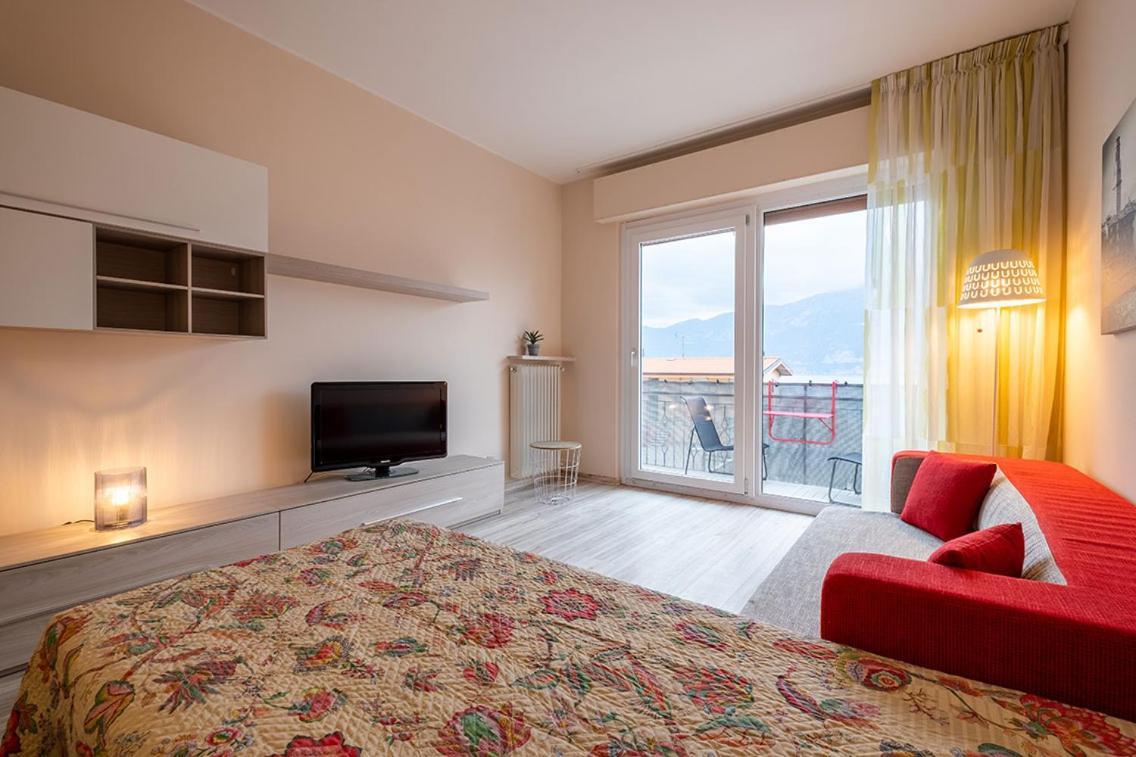 Lake View With Aircon - 5 Minutes From The Beach! Brenzone sul Garda Exterior foto