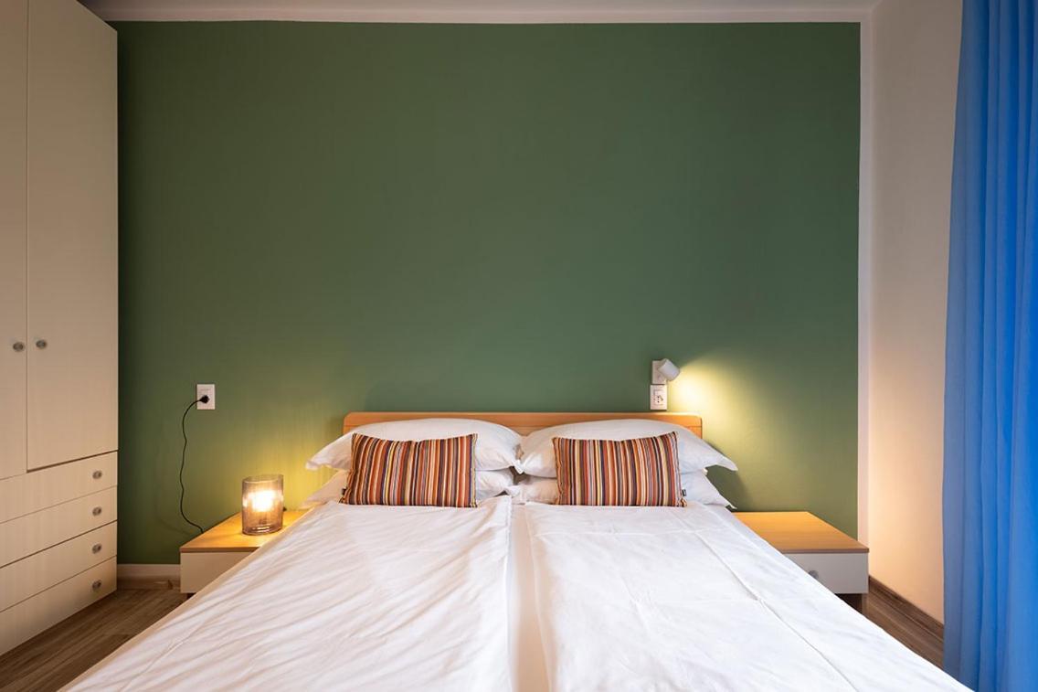 Lake View With Aircon - 5 Minutes From The Beach! Brenzone sul Garda Exterior foto